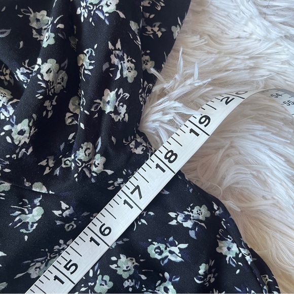 H&M Long Sleeve Mini A-line Black Floral Sundress sze 8 - Picture 9 of 12